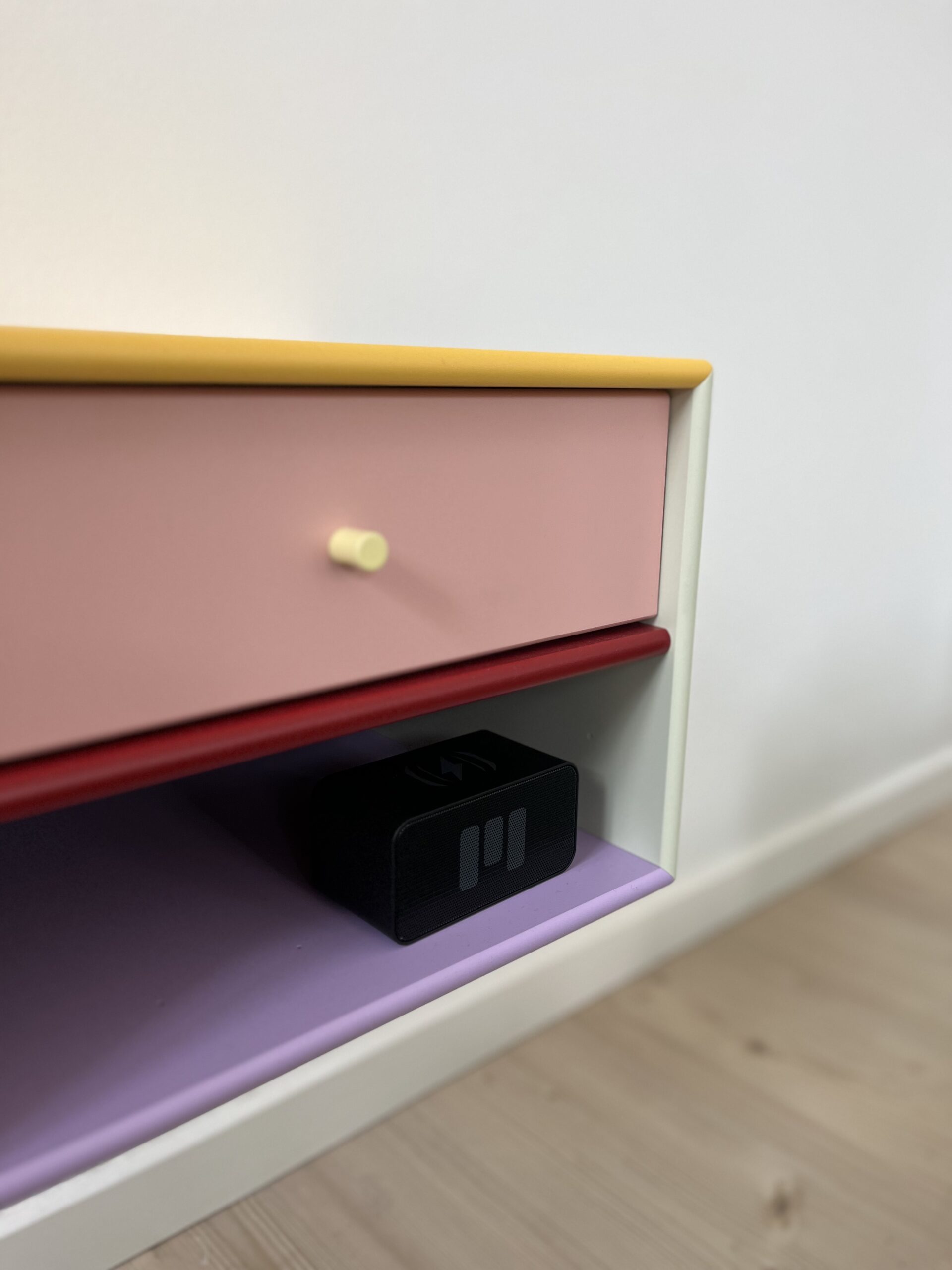 miiego-charge-and-play-reduce-black-edition-paa-reol