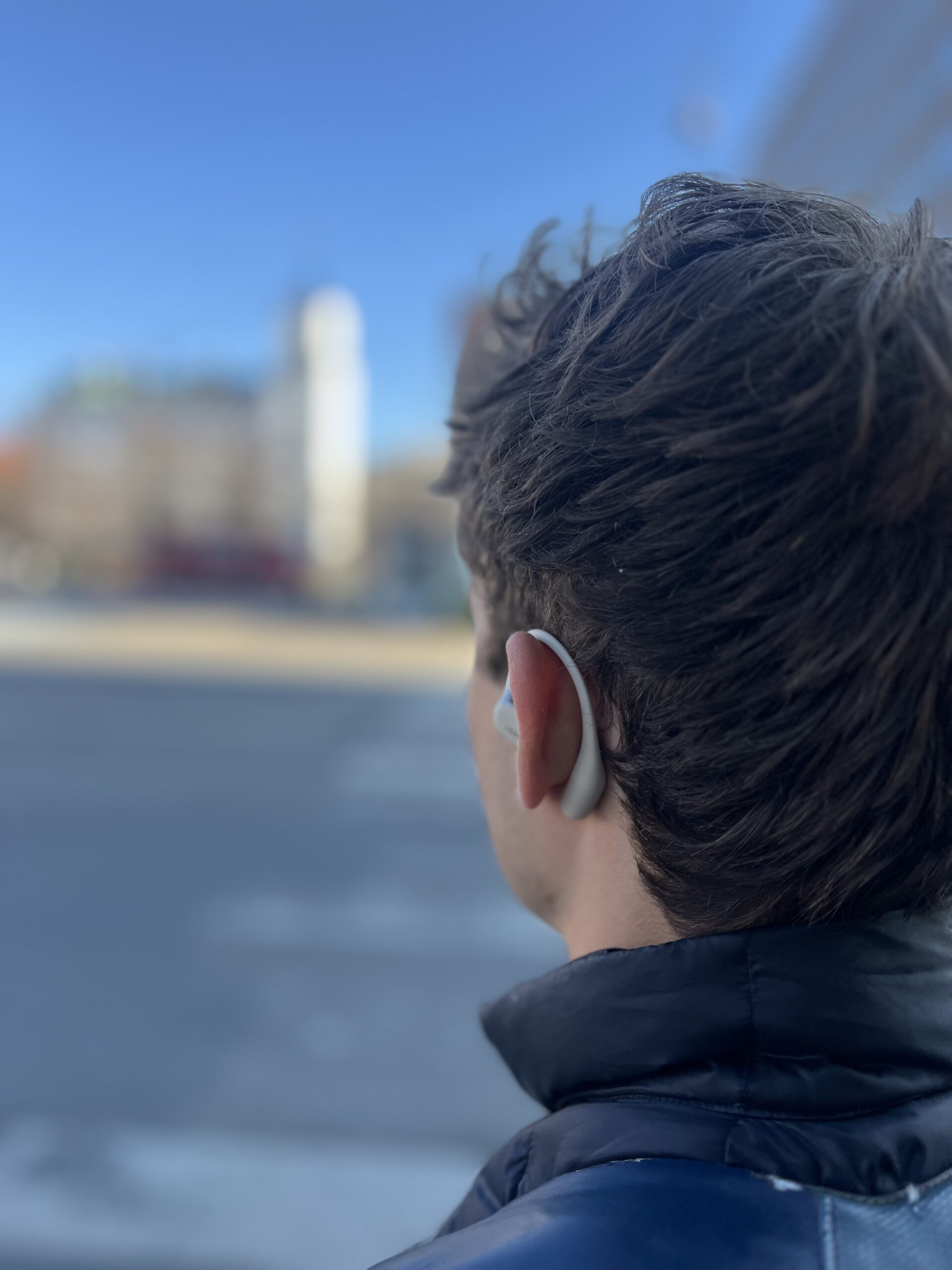 shokz-openfit-horetelefoner-i-oerer-01