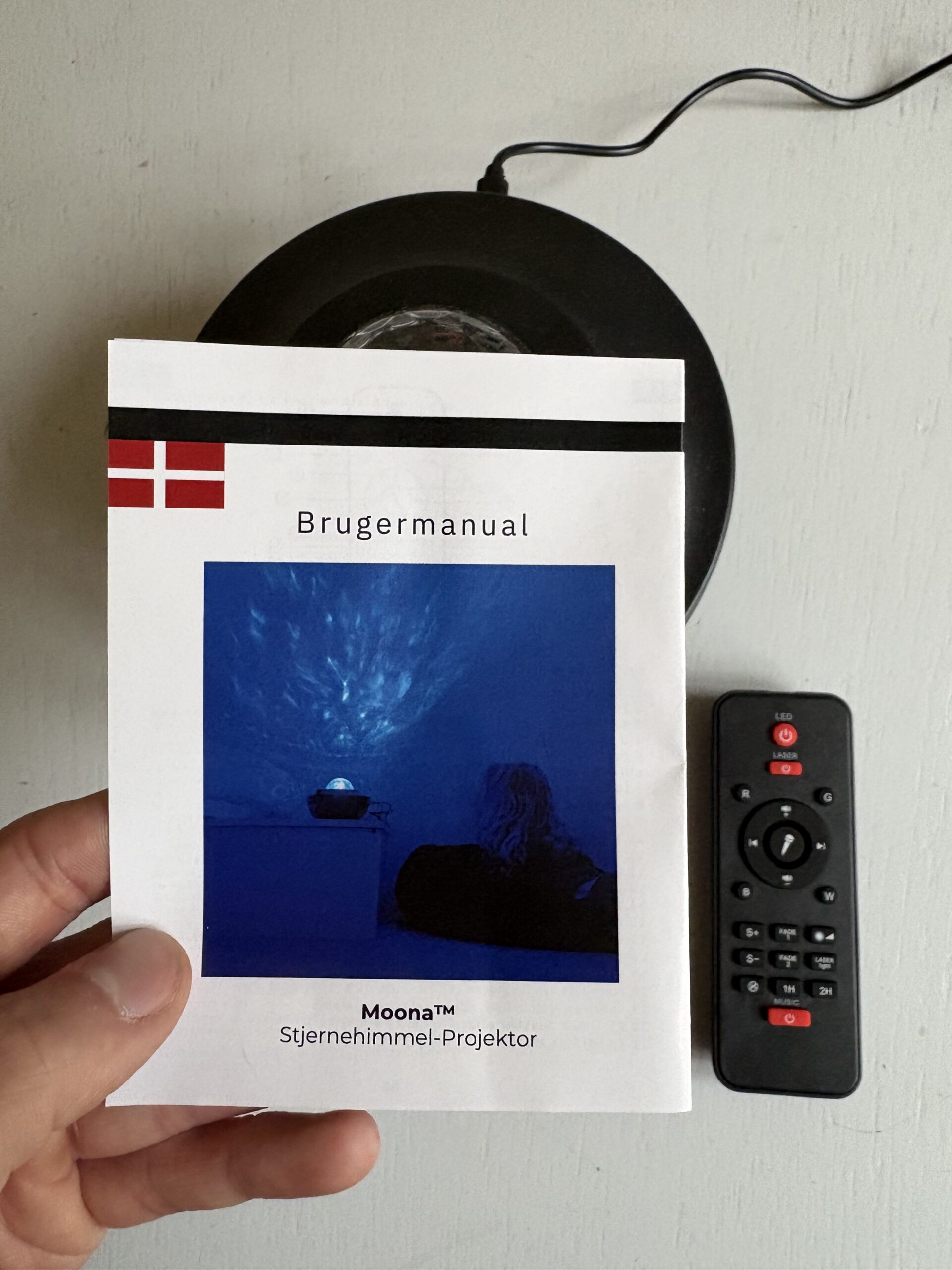 moona-stjernehimmel-projektor-og-fjernbetjening-brugermanual