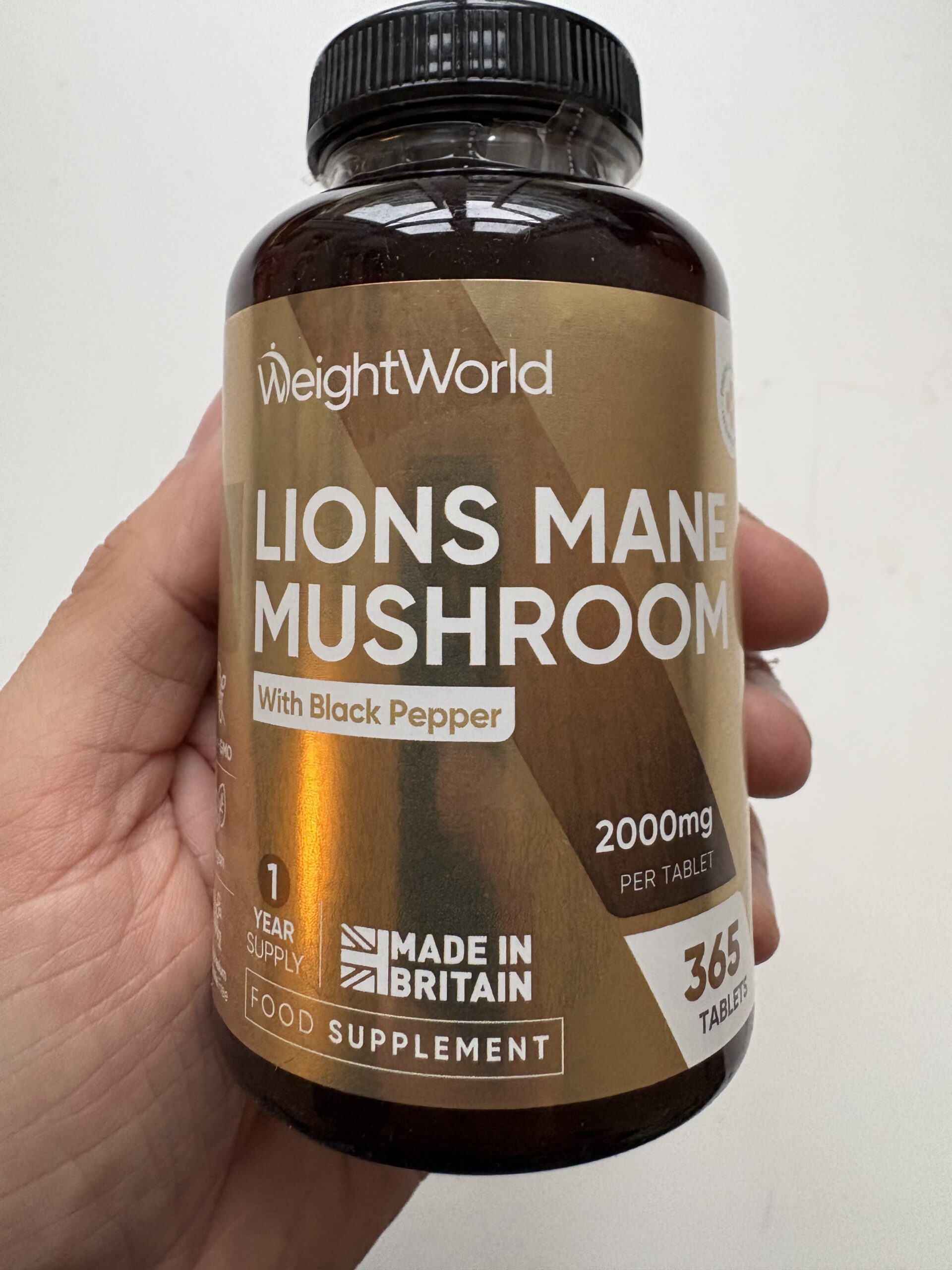 weightworld-lions-mane-mushroom-med-sort-peber